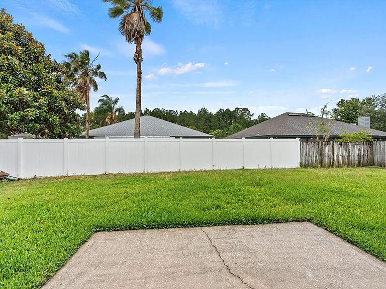 12756 Bentwater Dr — Photo 24