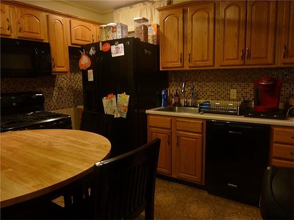 3rd image of 239 Martsolf Ave