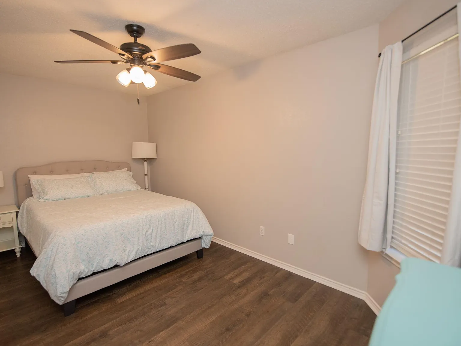 119 Bryn Mawr Ln — Photo 3