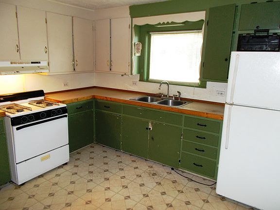 3rd image of 109 Sherwood Dr