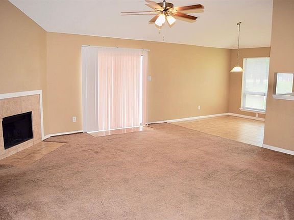 2nd image of 2427 Hazyknoll Ln