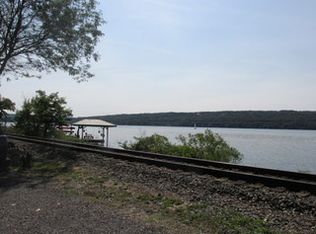 1138 E Shore Dr #2, Ithaca, NY 14850