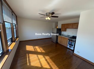 4812 N Kedzie Ave #204, Chicago, IL 60625