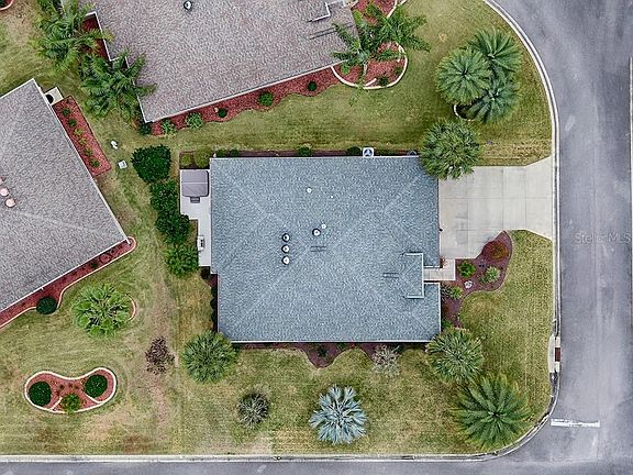 2nd image of 2351 Graves Pl