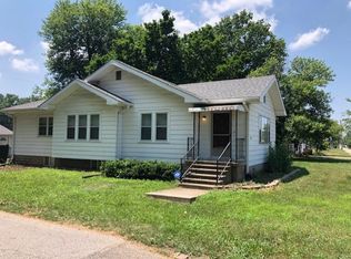 2735 Hulman St, Terre Haute, IN 47803