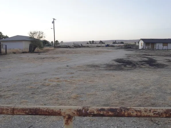 27562 Taft Hwy, Taft, CA 93268