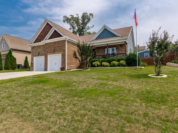 9619 Shooting Star Cir, Soddy Daisy, TN 37379