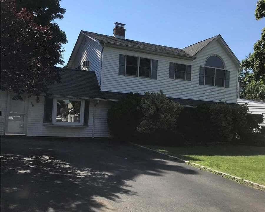 1st image of 10 Cinder Ln