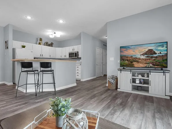 6220 Harbour Pointe Unit 101, Columbus, OH 43231