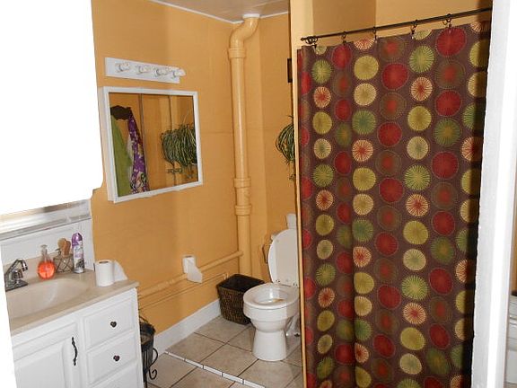3rd image of 306 W Corona Ave