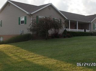 4365 Dockray Dr, Nashport, OH 43830