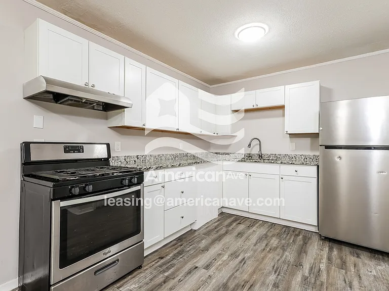 1416565_007_kitchen_13718730.jpg