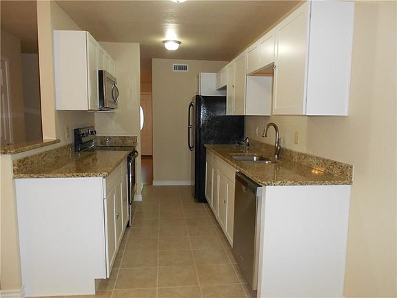 3rd image of 3305 Westminster Dr