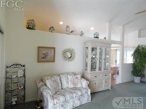 4th image of 3295 Clubview Dr