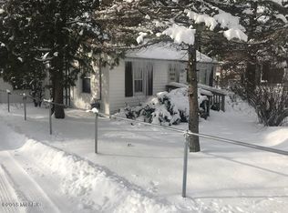 1371 S Chatterson Rd, Muskegon, MI 49442