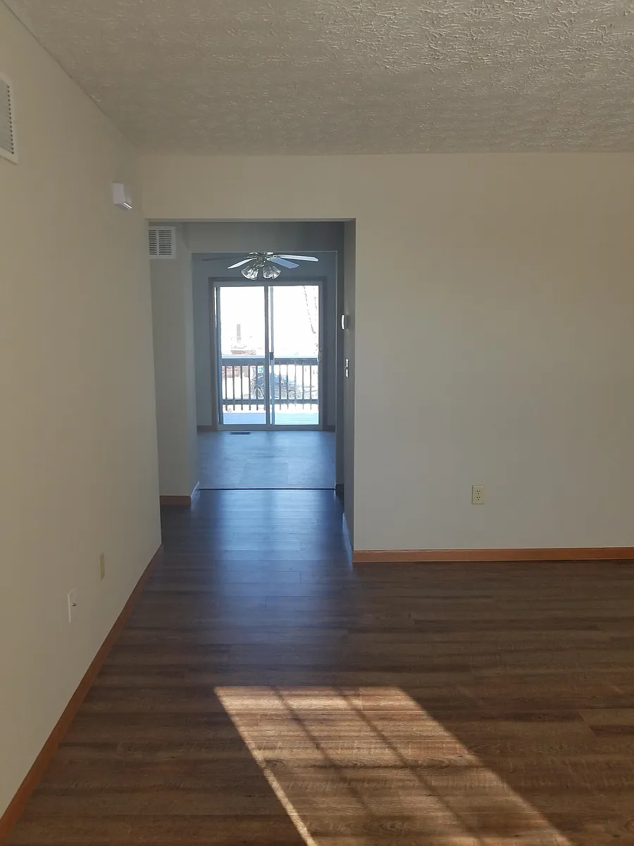 Building Photo - 7607 Stonebridge Golf Dr #7607