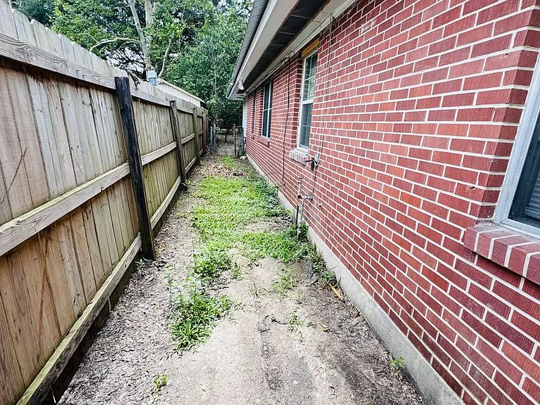 1955 Rice Dr — Photo 34