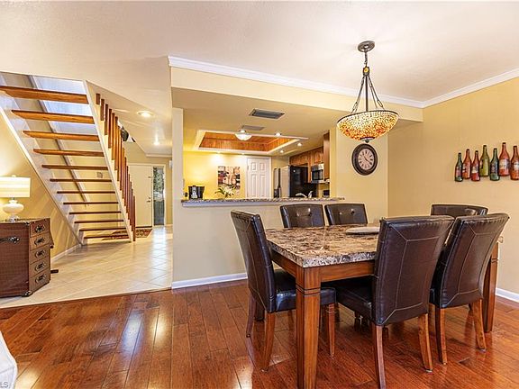 3rd image of 871 Meadowland DR #B