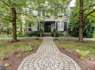 21 Summit St, Philadelphia, PA 19118