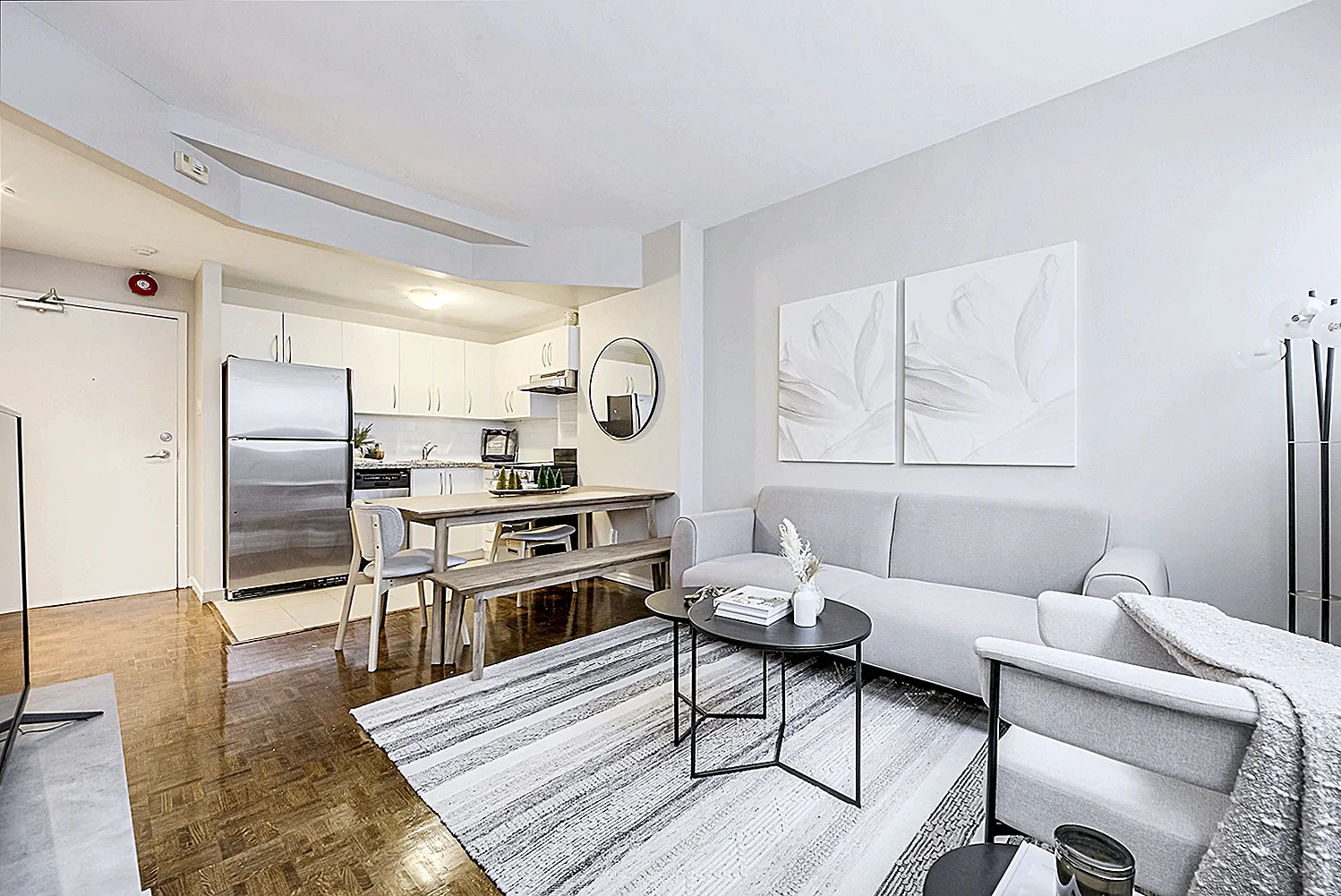 Sherwood Apartments — Photo 3