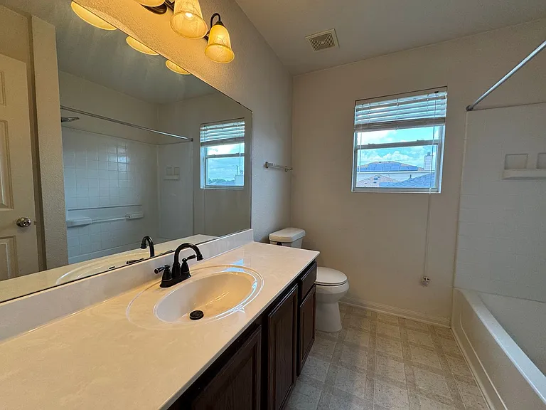 2209 Riley Dr — Photo 31