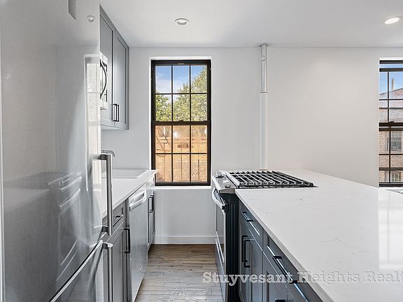 4th image of 211 W 149th St #4N