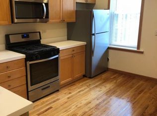 2714 N Marshfield Ave, Chicago, IL 60614
