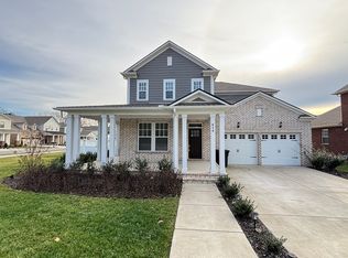 614 Nottingham Ave, Hendersonville, TN 37075
