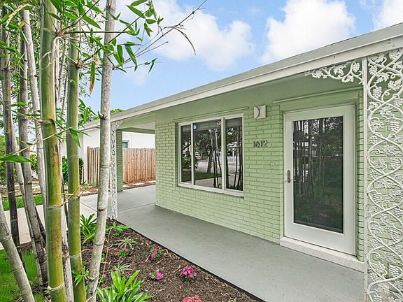 3rd image of 1612 N Ocean Breeze