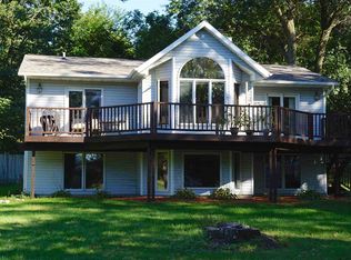 N2748 N Lake Point Dr, Lodi, WI 53555