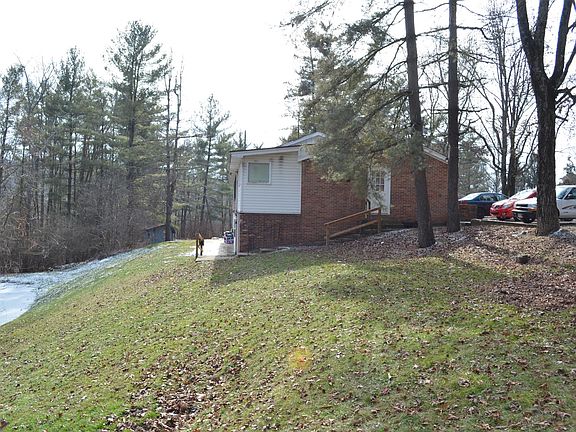 4th image of 19 E Clearview Dr APT E
