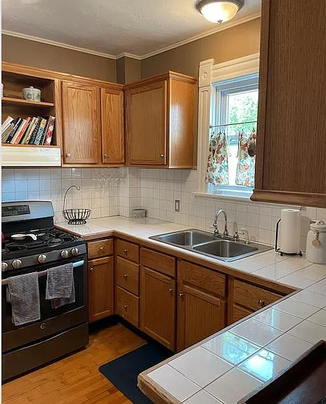 1120 W Harris St — Photo 10