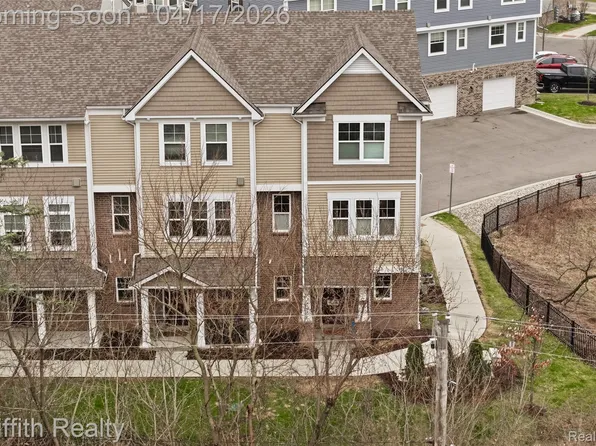 614 Anne Ave, Brighton, MI 48116