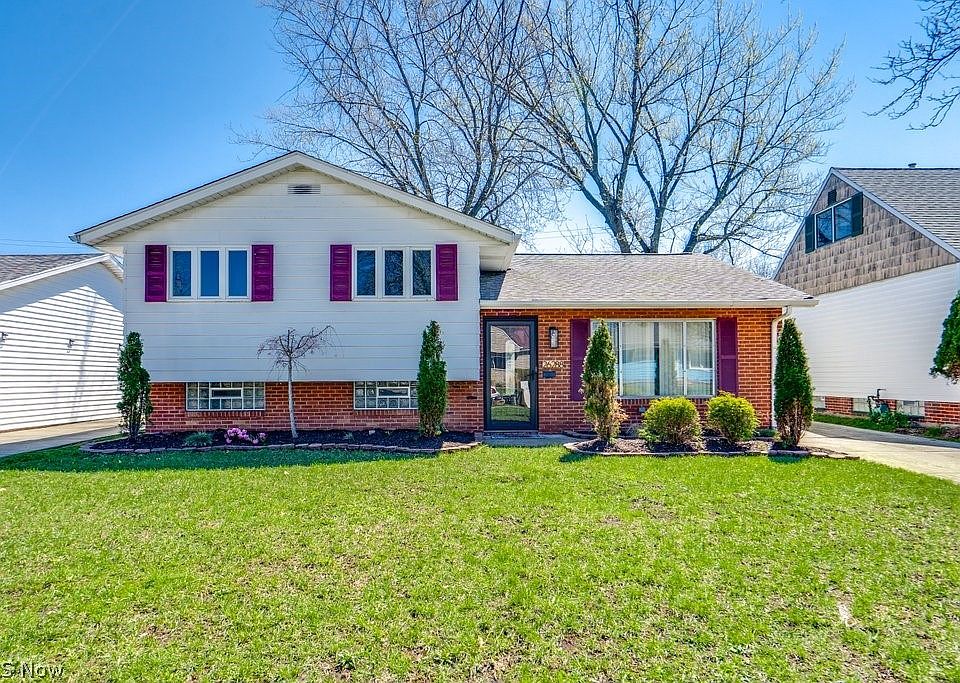 1st image of 26288 Aaron Dr