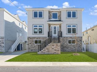 437 Brighton St, Staten Island, NY 10307