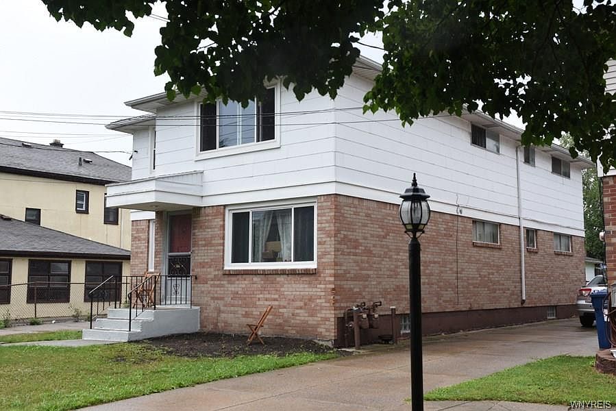 1st image of 164 Camden Ave
