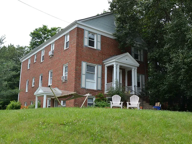 8210 Greenwood Ave — Photo 10