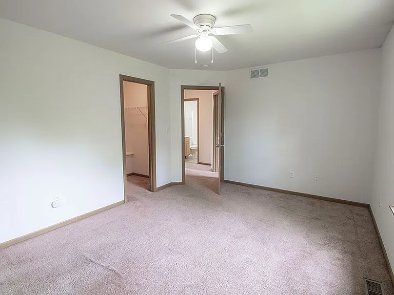 2119 Ballenger Ln — Photo 19