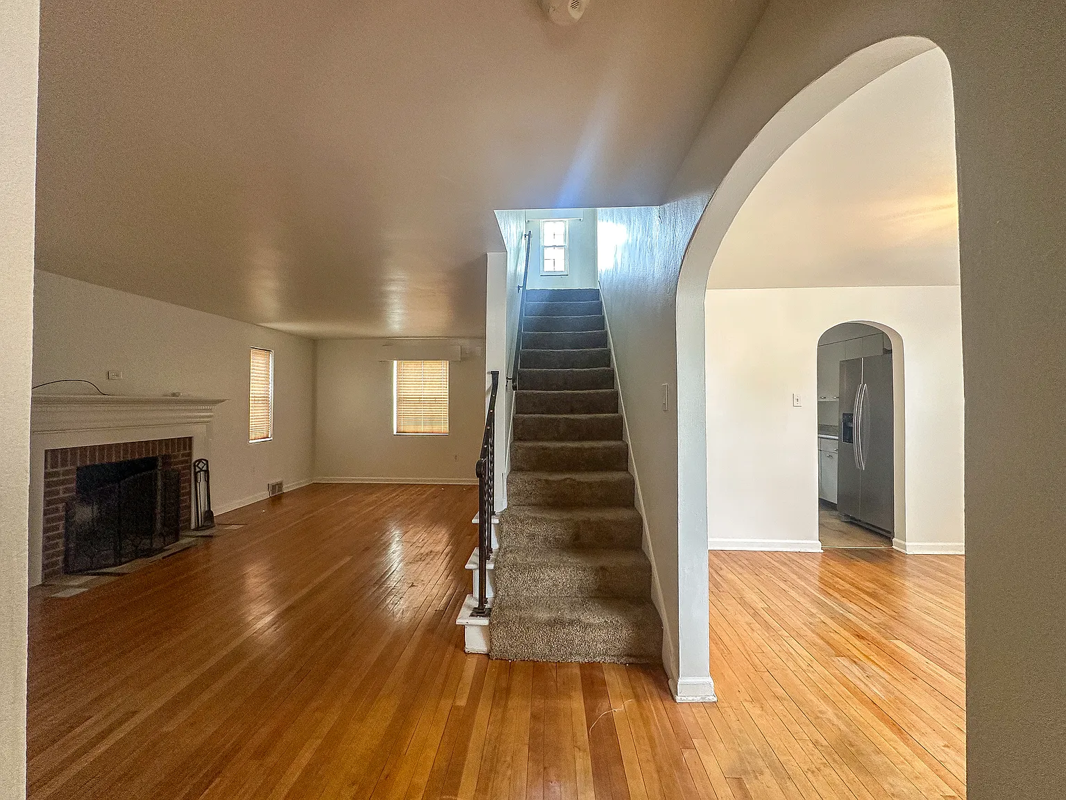 3 bed, 1324 sqft, $1,800 — Photo 4