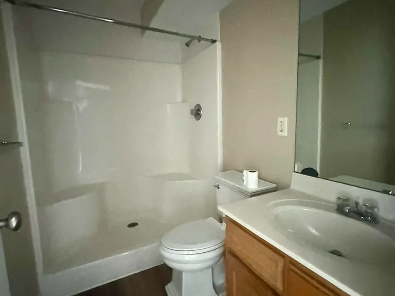 2031 Edgewood Dr — Photo 5
