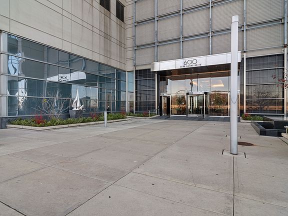 2nd image of 600 N Lake Shore Dr APT 3901