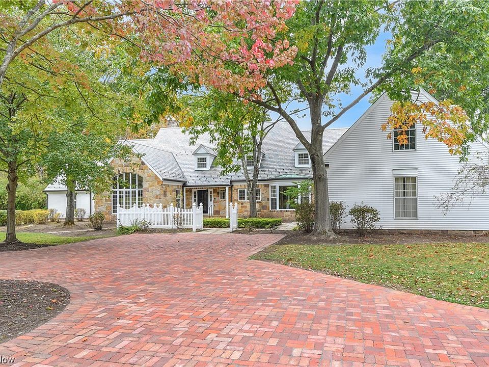 2938 Nottingham Ln, Chagrin Falls, OH 44022 Zillow