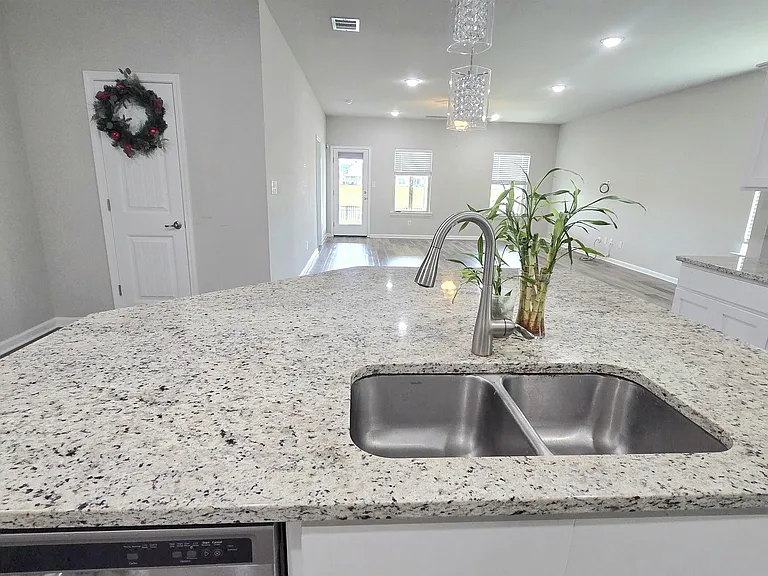 13931 Malbec Ave — Photo 10