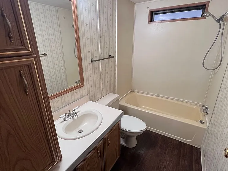 22195 Vallotton Ln — Photo 31