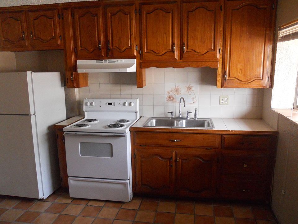 1st image of 817 S 4th Ave APT 5