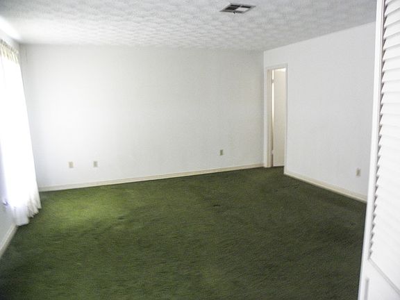 4th image of 209 Fort Jackson St