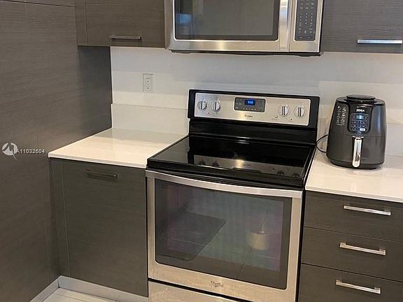 5th image of 3494 NW 13th St #3494