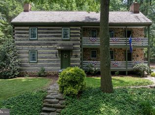 465 S Blacksmith Ave, Windsor, PA 17366