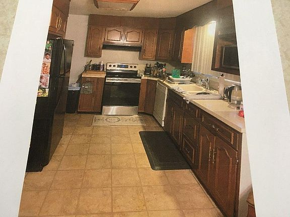 4th image of 4155 Easton Ave #4