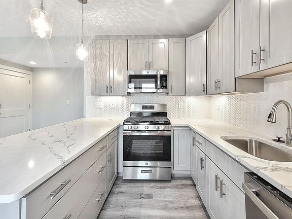 2nd image of 3-86 Afayston St #3